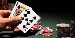 Bangladesh adults using bd 88 live casino pages on responsive mobile screens